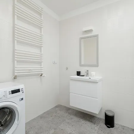 Апартаменты Comfortable Studio With Parking In By Renters Щецин