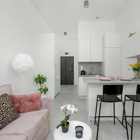 Comfortable Studio With Parking In By Renters Щецин