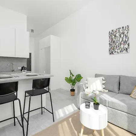 Апартаменты Comfortable Studio With Parking In By Renters Щецин