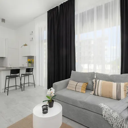 Апартаменты Comfortable Studio With Parking In By Renters *